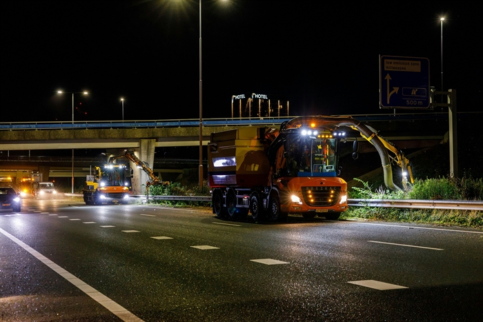 Maaien en baggeren nacht